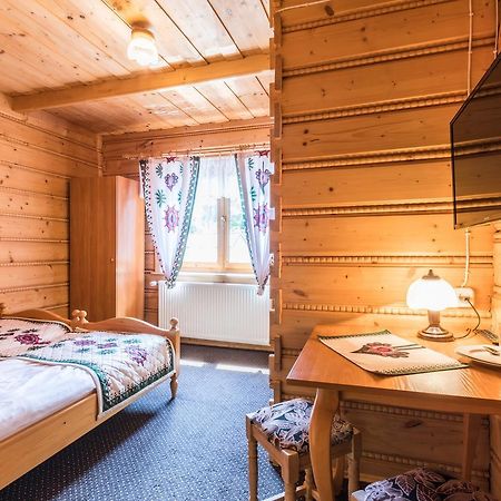 Janik Bed & Breakfast Зомб Екстериор снимка