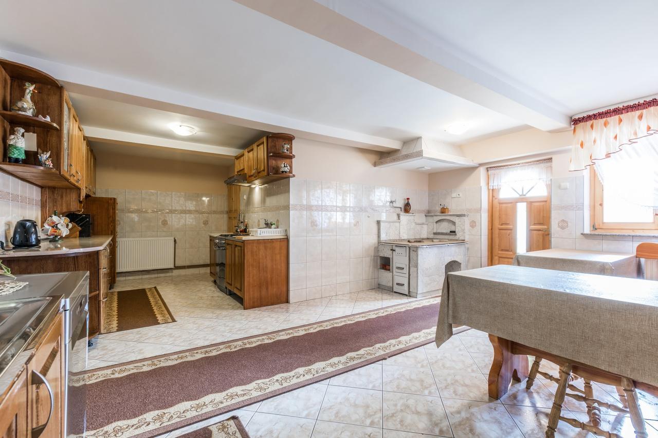 Janik Bed & Breakfast Зомб Екстериор снимка