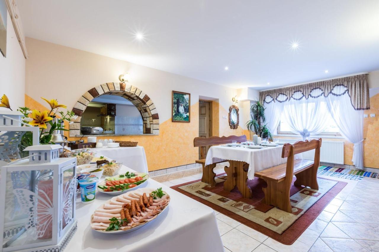 Janik Bed & Breakfast Зомб Екстериор снимка